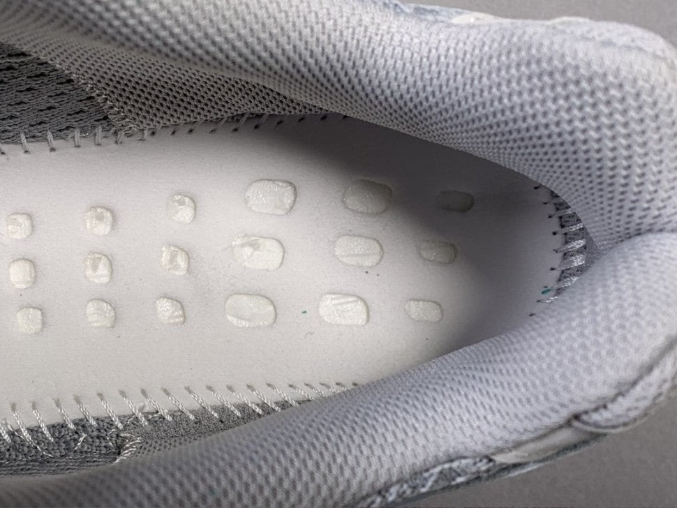 Yeezy Boost 700 V2 Inertia Shoes Sneakers