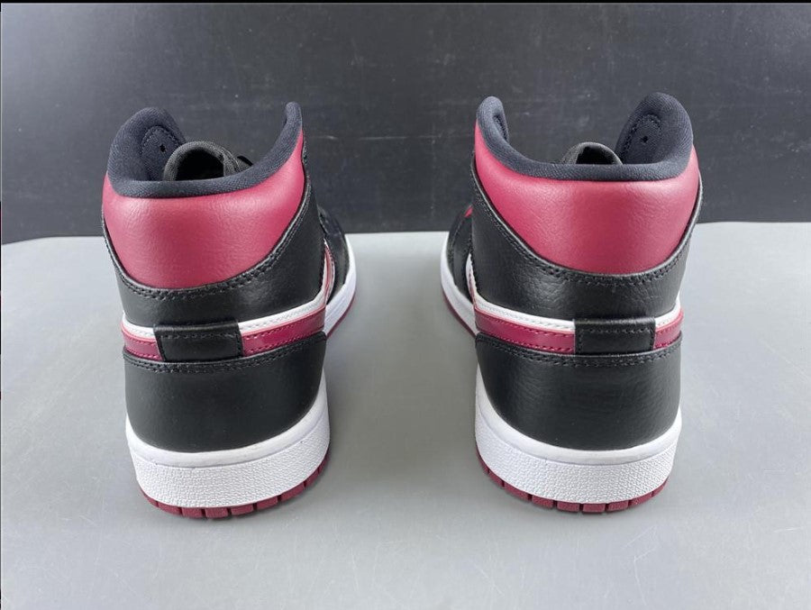 Air Jordan 1 Mid Bred Toe Shoes Sneakers