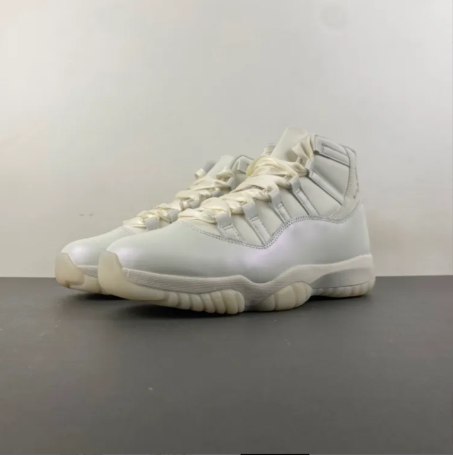 Air Jordan 11 Pearl Shoes Sneaker