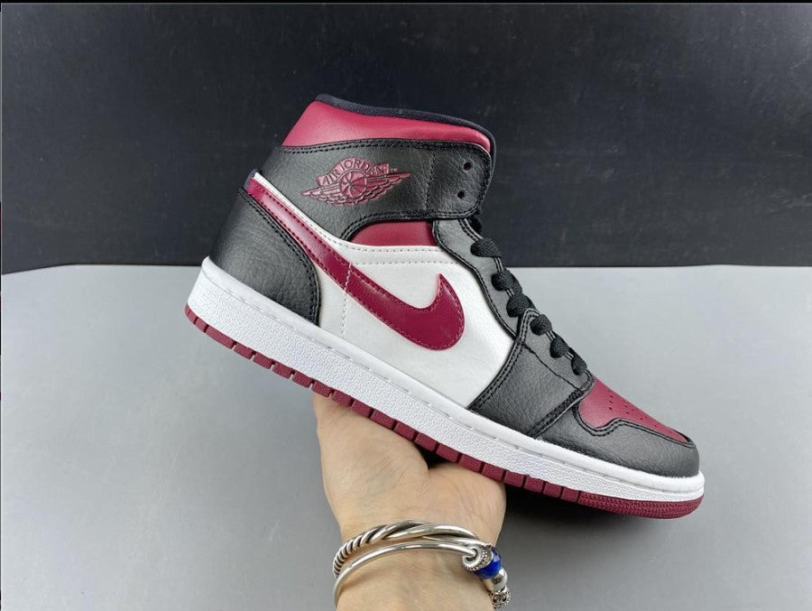 Air Jordan 1 Mid Bred Toe Shoes Sneakers