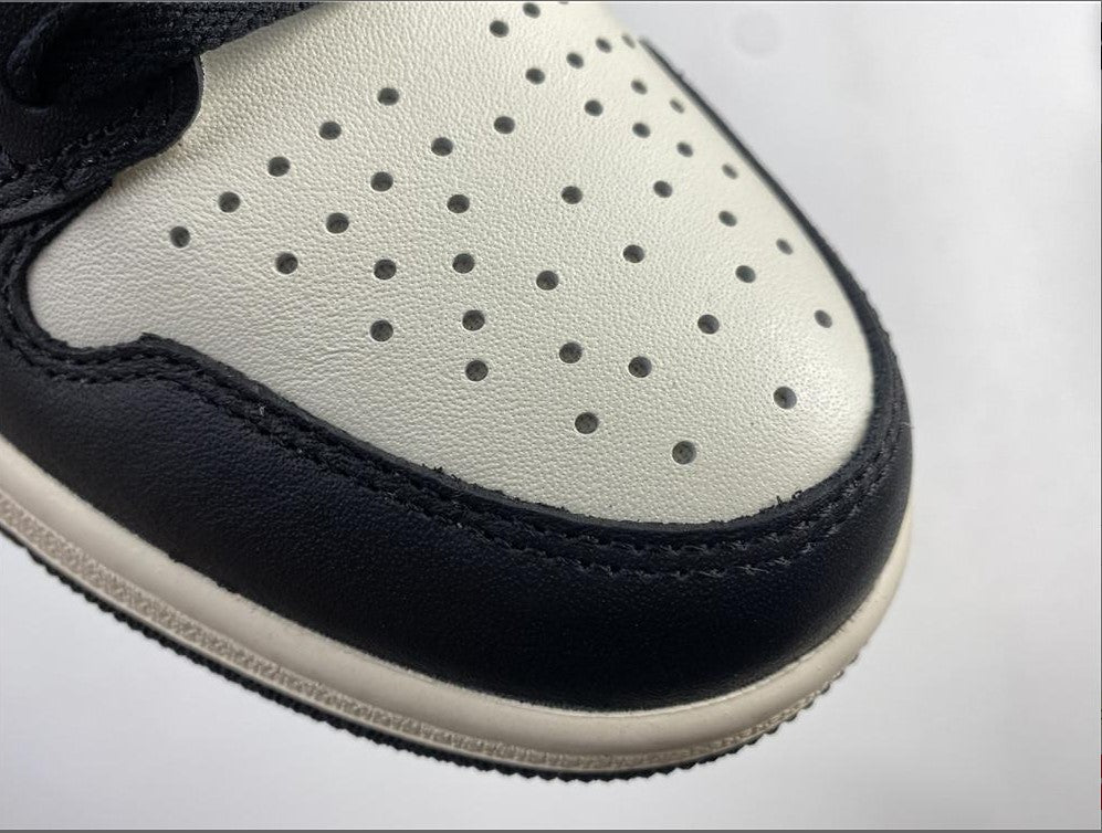Air Jordan 1 Retro High Dark Mocha Shoes Sneakers