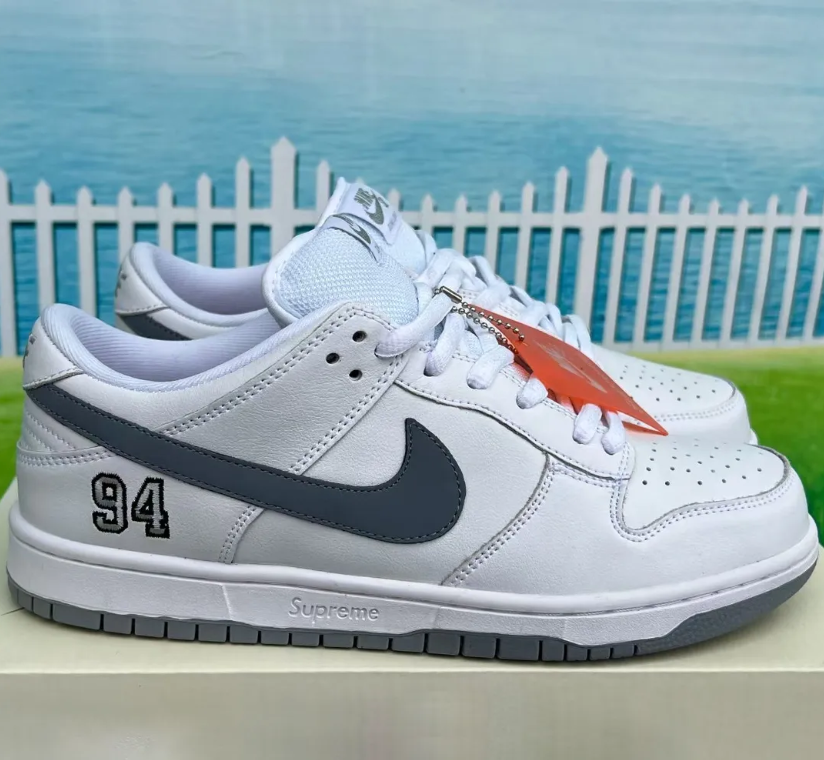SUP x Dunk Low SB White Shoes Sneakers
