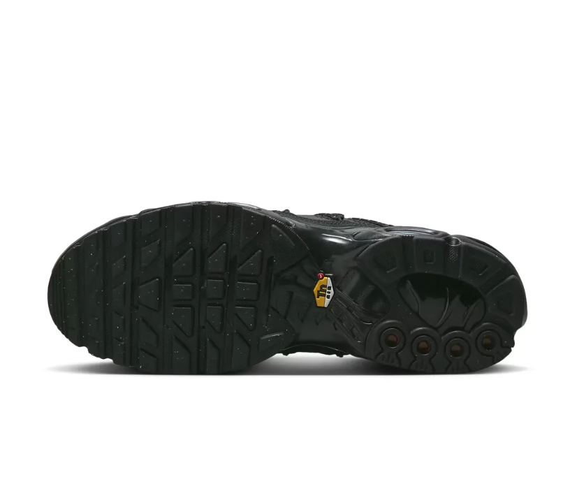 Air Max Plus Utility Black Metallic Silver Shoes Sneakers